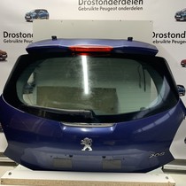 Tailgate of a Peugeot 208, colour blue (KUC)