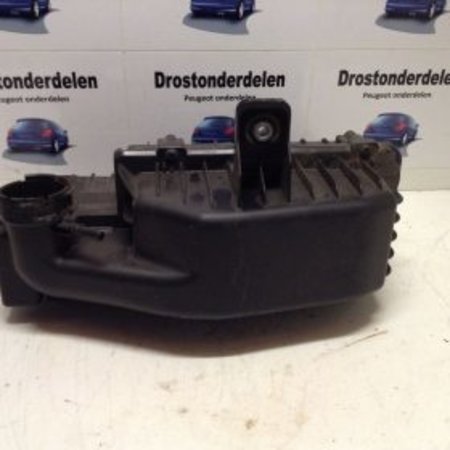 AIR FILTER HOUSING 9670851880 PEUGEOT 208