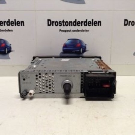 RADIO / CD / MP3 PLAYER 96633422XT PEUGEOT 207 SIEMENS VDO