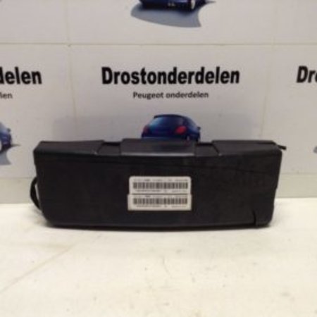 stoel airbag rechts voor 9802247980 PEUGEOT 2008