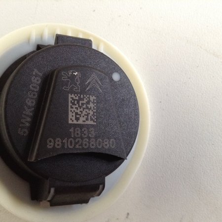 Seitenairbagsensor 9810268080 Peugeot 3008 P84