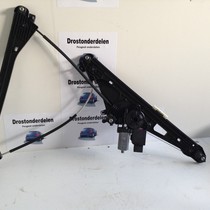 Fensterheber links vorne 9810488980 / 9811848780 Peugeot 3008 II P84E