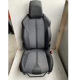 Rechter-voor stoel half leer peugeot 3008 P84