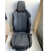 Right-front seat half leather Peugeot 3008 GT line P84
