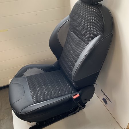 Front seat right half leather Peugeot 2008