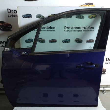 Left front door door Peugeot 208 allure color code KUC blue