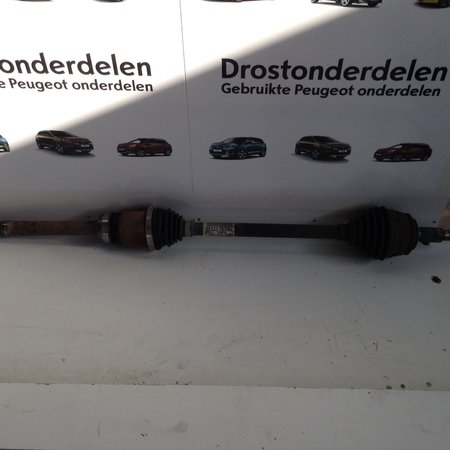 Front drive shaft, right from a Peugeot 3008 9811176780