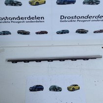 Deurlijst  chroom links-voor  9673931480 peugeot 208