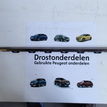 Deurlijst  chroom rechts-voor  9673931480 peugeot 208