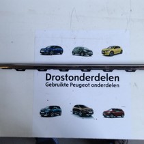 Türrahmen Chrom vorne rechts 9673931480 Peugeot 208