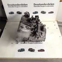 Peugeot 3008 diesel (turbo) gearbox with gearbox code 20MB59 (9821418980)