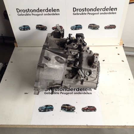Gearbox peugeot 3008 diesel (turbo) with gearbox code 20MB59 (9821418980)