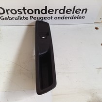 Raamschakelaar Rechts-voor 98144407ZD Peugeot Expert