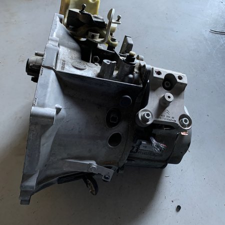 Getriebe Peugeot 208 1.6 Bleu HDI 100 Getriebecode 20ET28