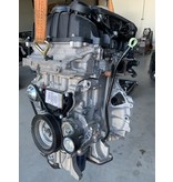 Engine with engine code HMR HM05 Peugeot 2008 1.2 VTI with green dipstick