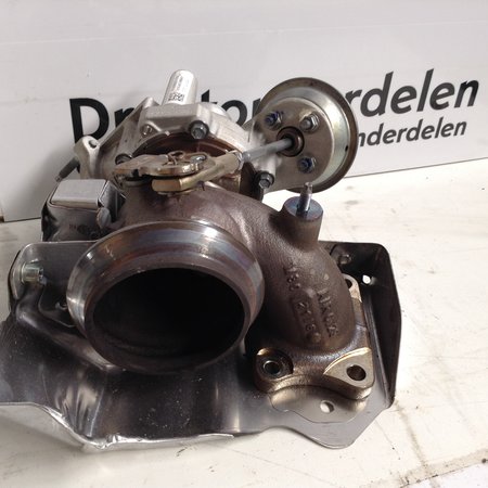 Turbo 9818479380 Peugeot 3008 P84E 1.2 (Engine Code HNY)