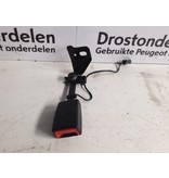 Sicherheitsgurt 9810493477 Hinterer Einsatz links von einem Peugeot 3008 P84E