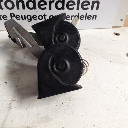 Hupe 9815870780 Peugeot 3008 P84E