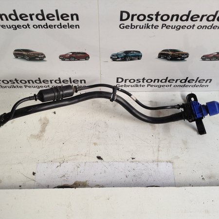 Adblue filler pipe for the tank 9821881280 Peugeot 3008 P84e