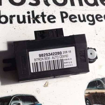 Elektrisches Spiegelmodul 9825342280 Peugeot 3008 P84E