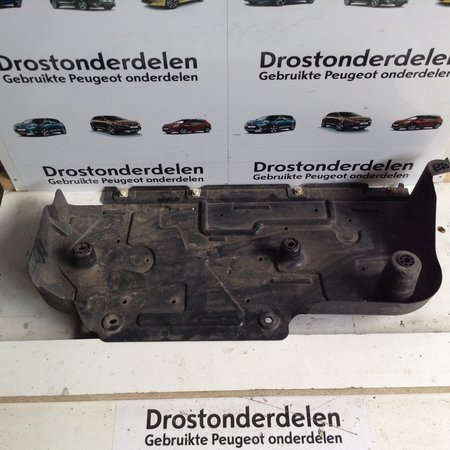 Beschermplaat bodem  9809531980 peugeot 3008 P84E