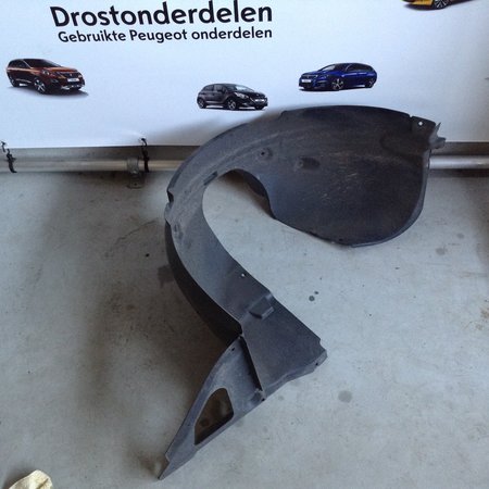 Radkästen links – für 9673768880 Peugeot 208