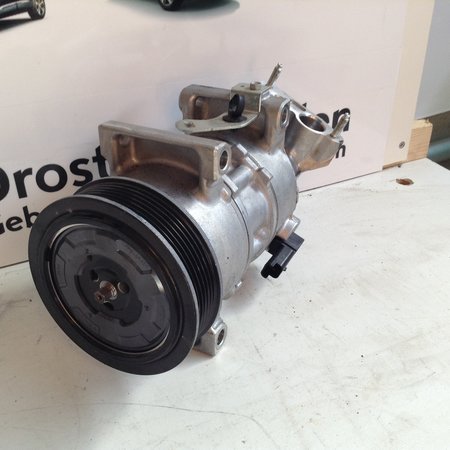 Air conditioning pump 9672247080 PEUGEOT 2008 Denso