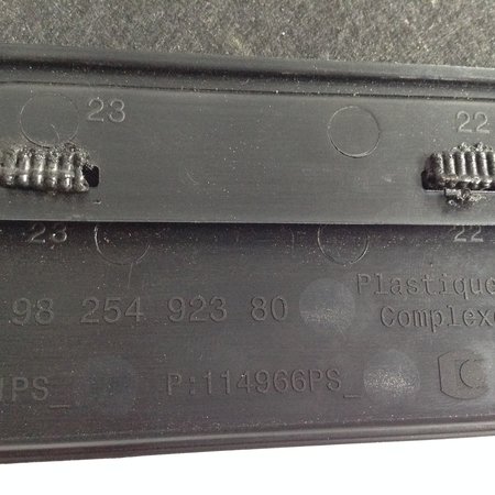 Cover plate Engine 9825492380 Peugeot