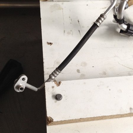 Air conditioning line 9678270580 Peugeot 308 T9