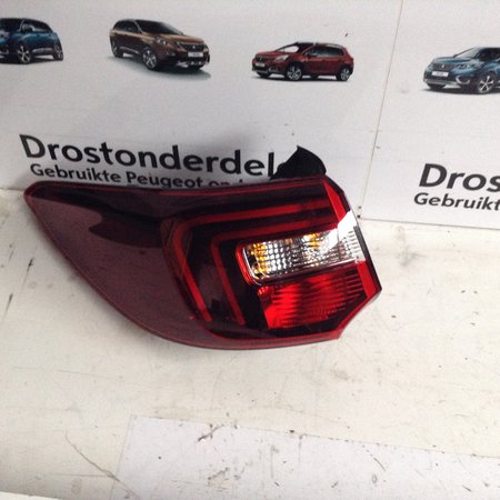 Taillight Left YP00098380 Opel Grandland X.