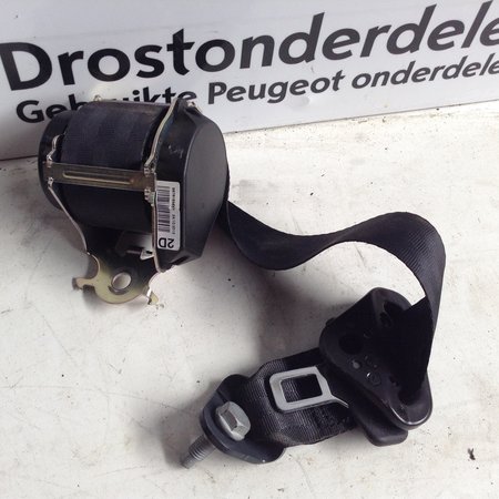 Seatbelt Right-Rear 96781656XY Peugeot 2008