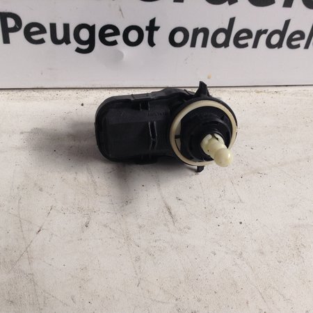 Scheinwerfermotor 92000257 Peugeot 2008