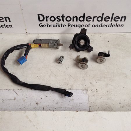 Slotensets   Peugeot 206  Cilinder (compleet)