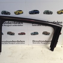 Chroom  sierlijst  linker-achter-portier  peugeot 208 9674661280  / 9811335580