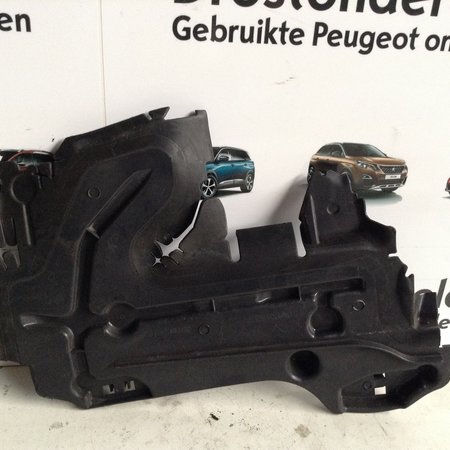 Protection plates between chassis beam right 9675253180 Peugeot 208