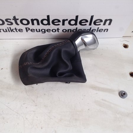 Gear shift + cover Peugeot 2008 with chrome