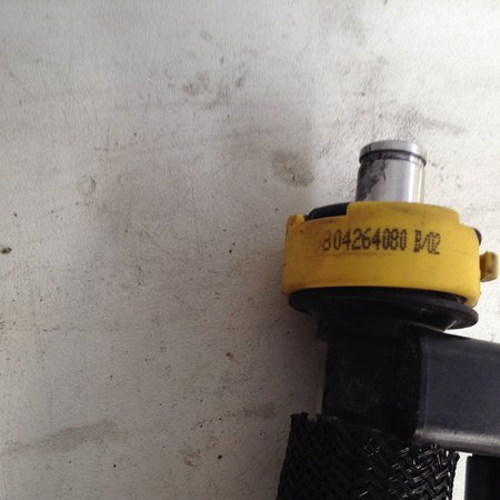 Crankcase ventilation line 9804264080 Peugeot 308 T9