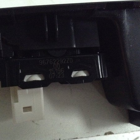 Window Switch Right/Left-Rear 96762292ZD Peugeot 308 T9