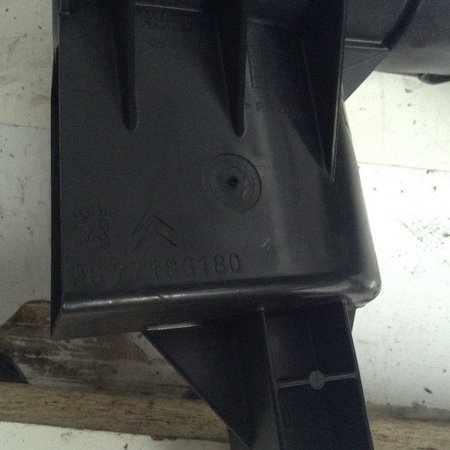 Ansaugschlauch Luft 9677186180 Peugeot 208 82PK