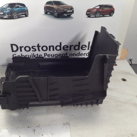 Battery box 9801801880 Peugeot 2008