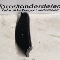 Beschermkap Achterlicht-Rechts op Klep 9814855480 Peugeot 2008