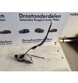 Deur Slot Rechts-Voor 4 drs  9812500780 peugeot 2008