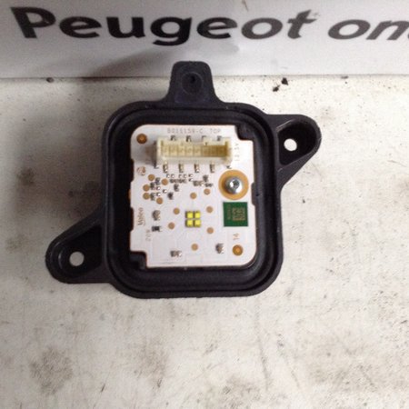 Headlight Module Right 1616879080 Peugeot 3008 II P84E led module