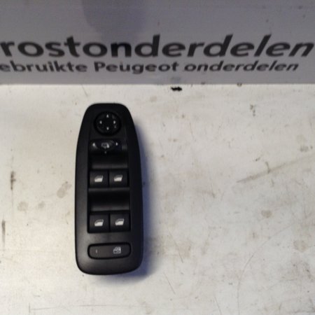 Raamschakelaar 98242539ZD Links-voor Peugeot 208