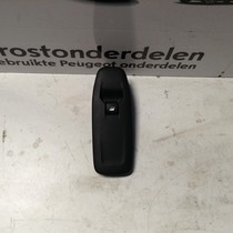 Fensterschalter rechts vorne 96751115ZD Peugeot 208