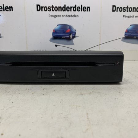 Gebruikte CD Speler  98229298ZD-00//NAVIGATIE CD SPELER peugeot 208 /2008