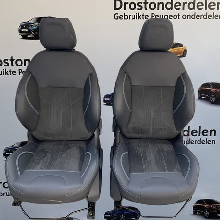 Set  stoelen crossway peugeot 2008  + deur panelen