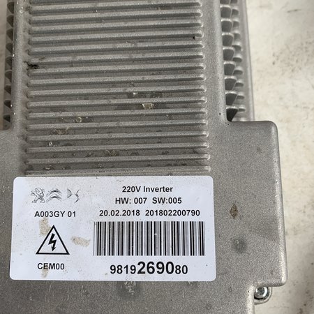 Power Inverter 9819269080 12V/220V/230V Peugeot 3008 II