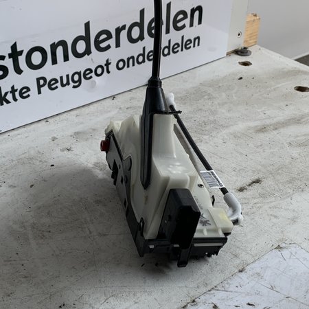 Deurslot Met Kinderslot  4DRS Links-Achter 9812501280 Peugeot 208/2008