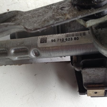 Wiper motor + mechanism 9671062380 Peugeot 3008